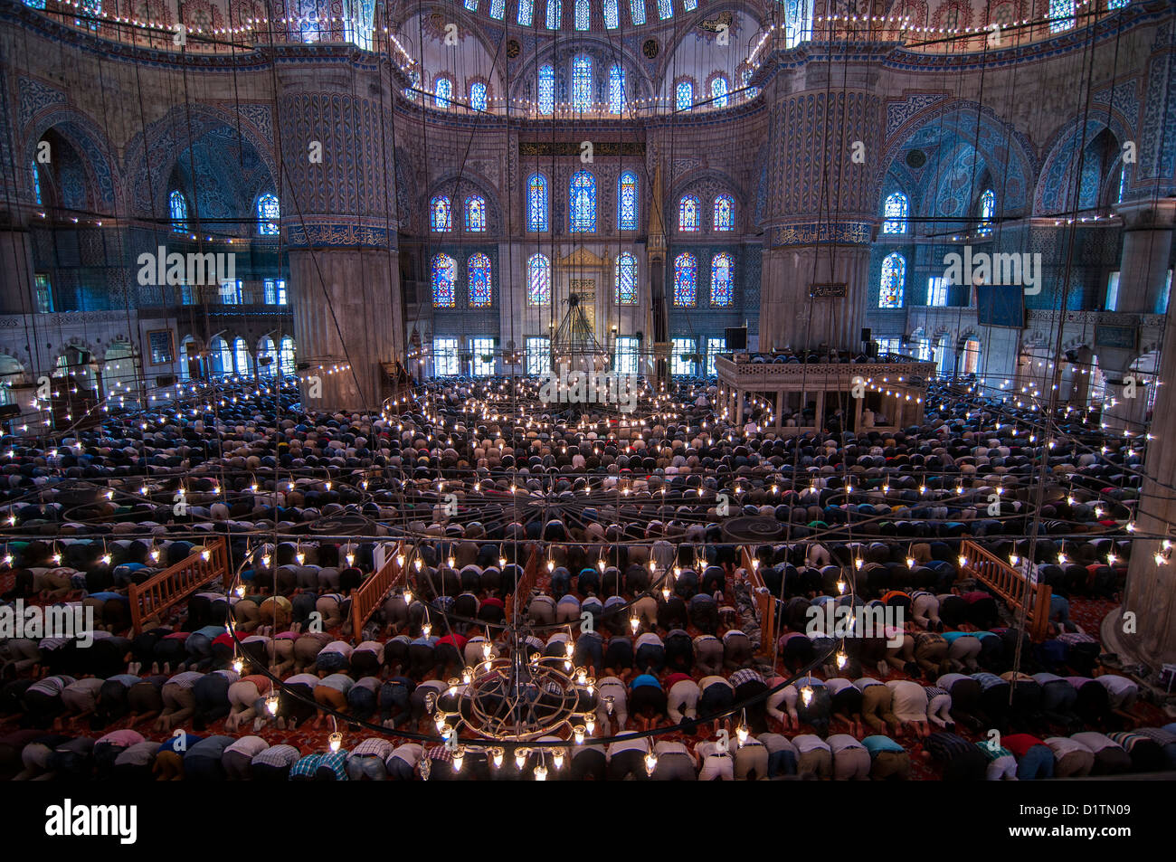 Muslime, die Anbetung im Gebet, Sultan-Ahmet-Moschee, istanbul Stockfoto