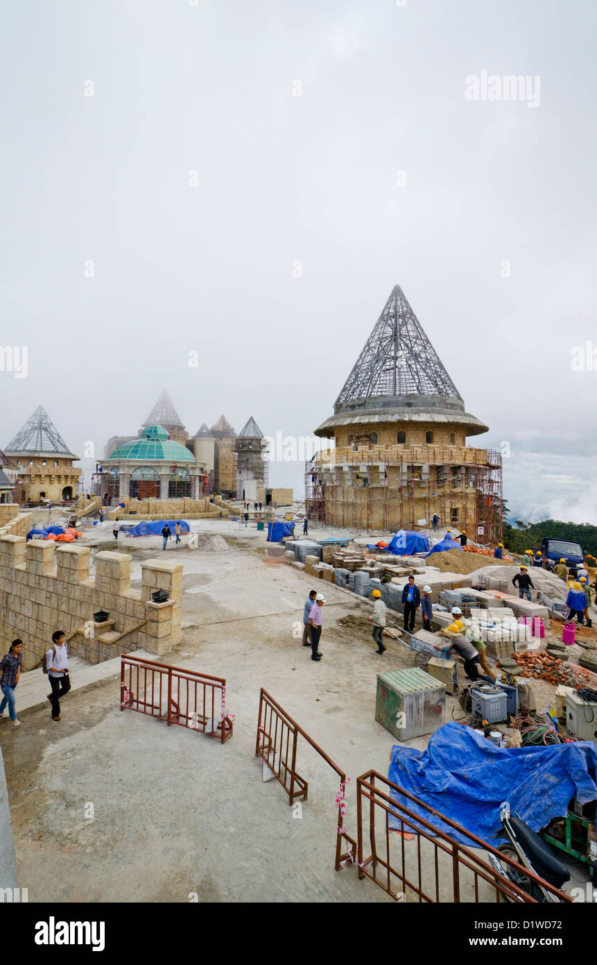 Ba Na Hügel Themenpark Under Construction, Ba Na Hügel, Da Nang, Vietnam Stockfoto