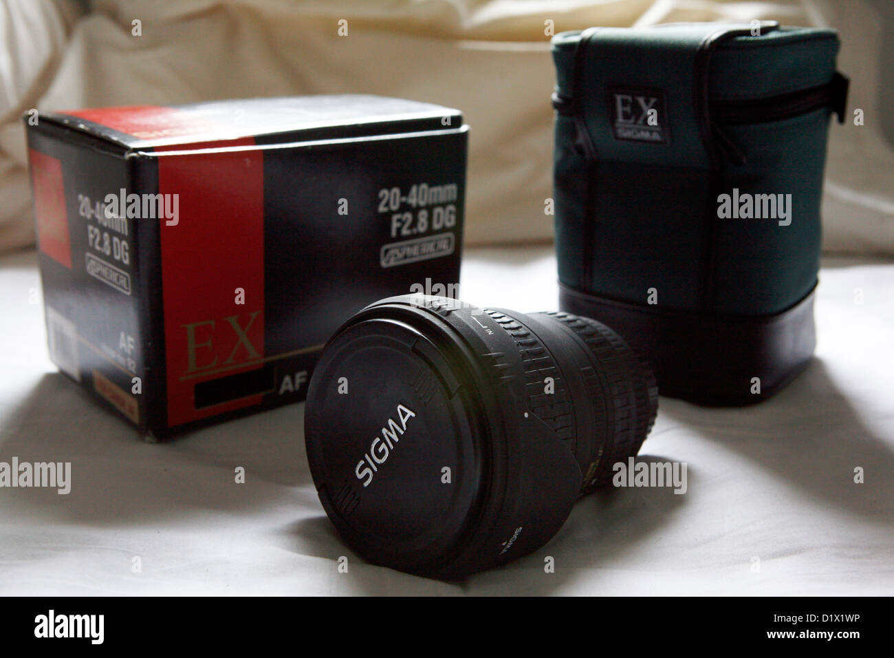 Bilder eines professionellen Sigma fotografischen breit abgewinkelte Objektiv für Digitalkameras. Stockfoto
