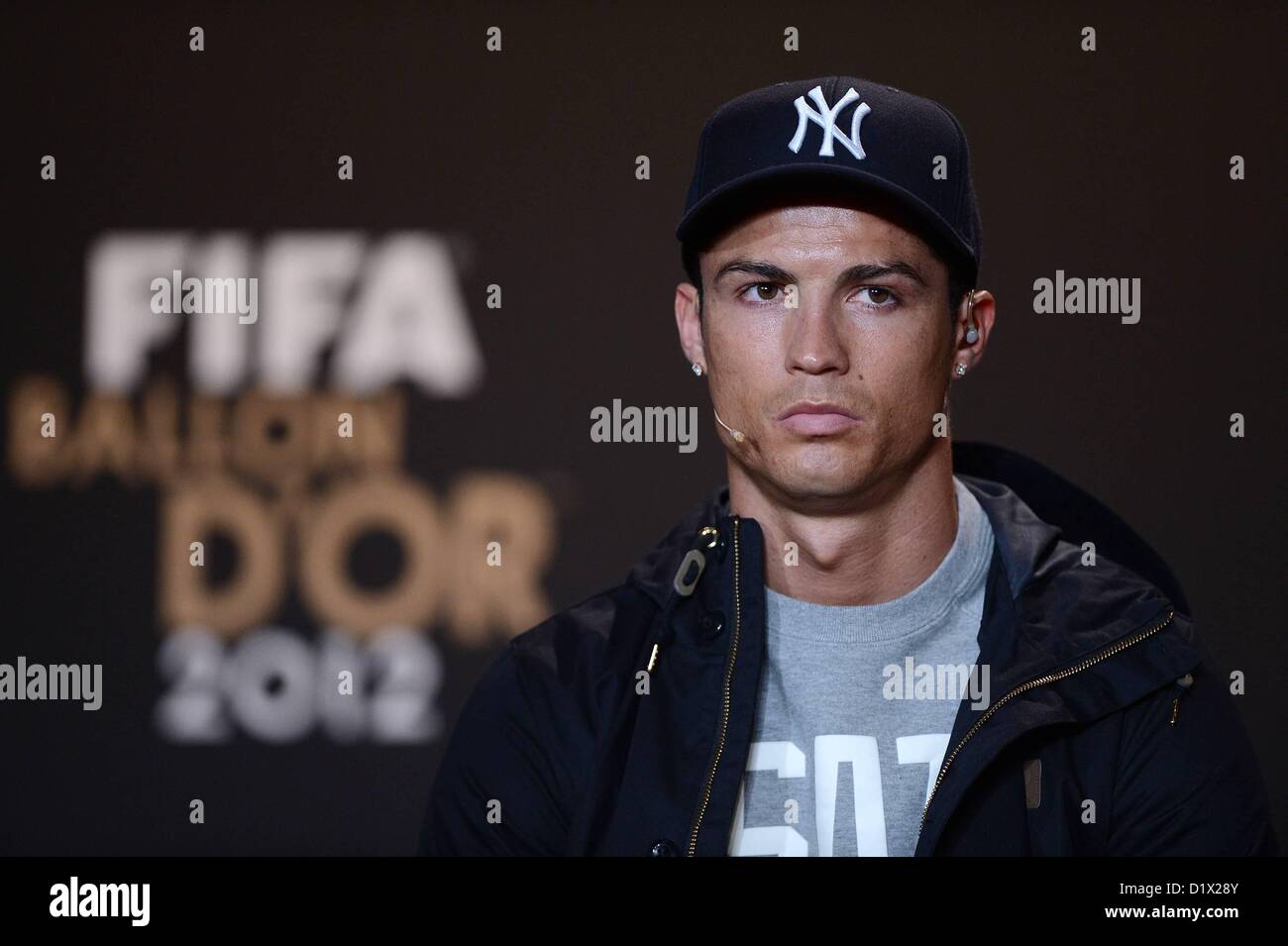 01/07 2013 internationale FIFA Ballon d ' or Fußballwelt Fußballer 2012 Pressekonferenz.  Cristiano Ronaldo Portugal nominiert Stockfoto
