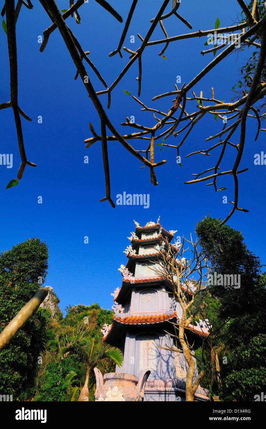 Stein-Turm, Thuy Son, Marble Mountain (ngu Hanh Sohn) Vietnam Stockfoto