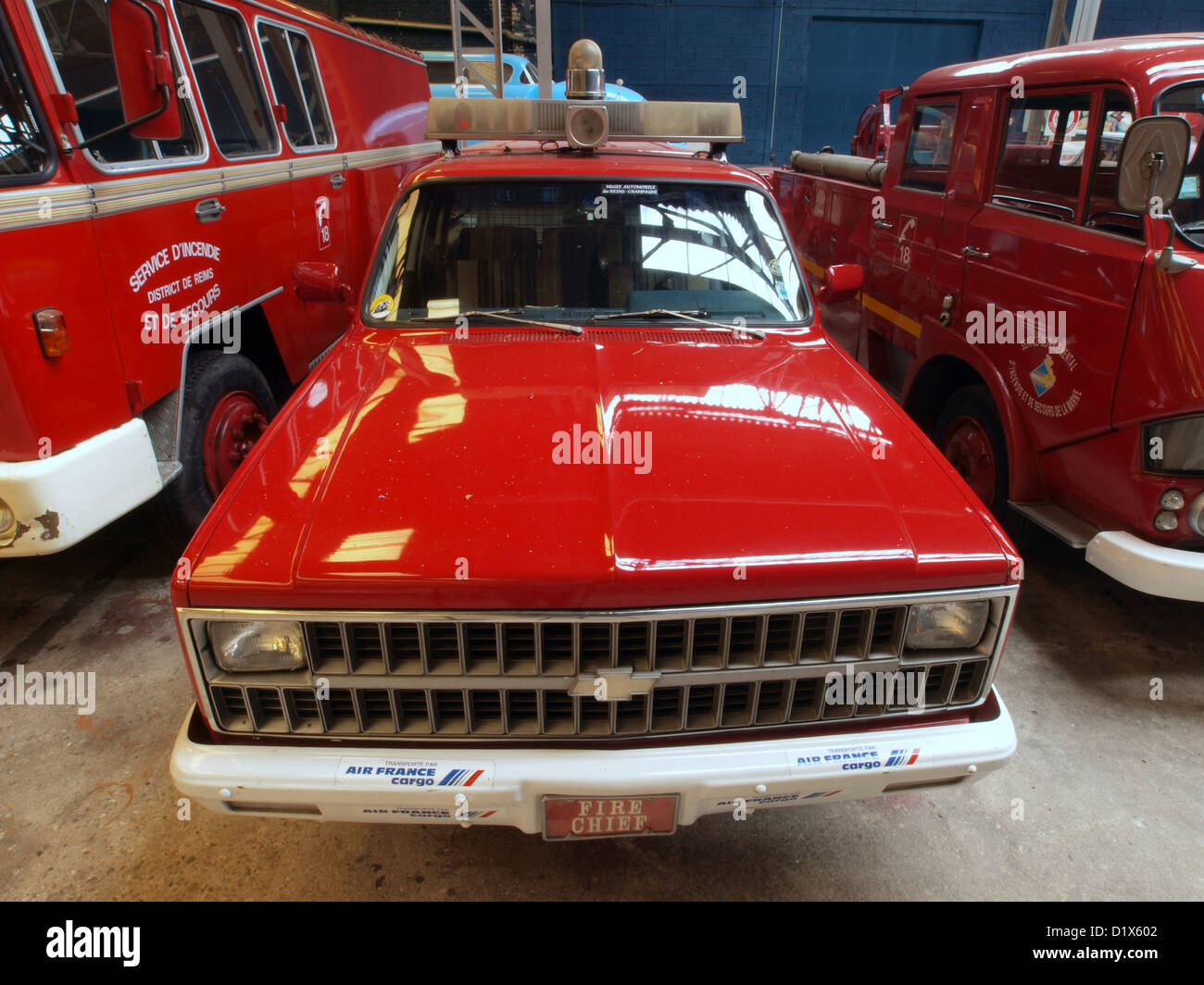 Automobil-Museum Reims Champagne 1975 Chevrolet Suburban Stockfoto