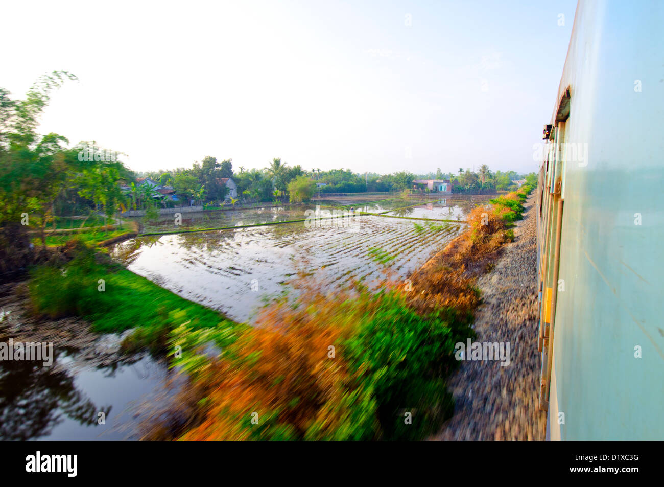 Blick aus Fenster von der Wiedervereinigung-Expresszug, Vietnam Stockfoto