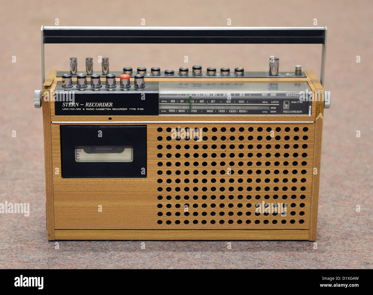 Der Stern Tape Recorder R 160 Des Veb Rft Sternradio Berlin Ist Das Ddr Museum In Pirna Deutschland 18 Dezember 12 Abgebildet Der Stern Recorder R 160 Die Bekanntesten Und Beliebtesten Radio Recorder In