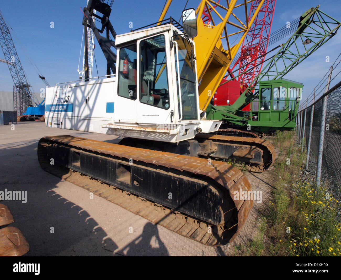 Der Ruston Bucyrus International Model CH50 ist ein Schwerlastkran, der für seine hohe Tragfähigkeit und zuverlässige Leistung in industriellen Umgebungen bekannt ist. Es wird häufig für große Bauprojekte und Materialumschlag verwendet. Stockfoto