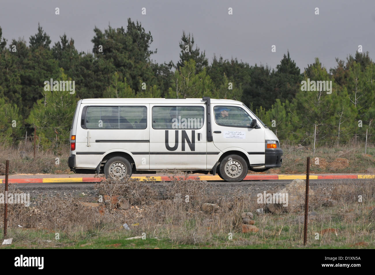 Israel, Golan-Höhen, A United Nations Disengagement Beobachtung Force Fahrzeug an der israelisch-syrischen Grenze Stockfoto