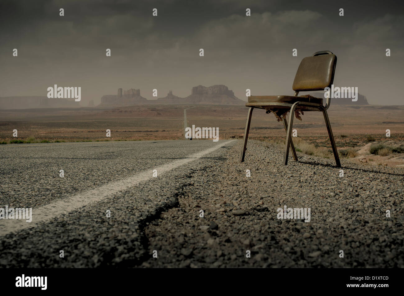 Verlassene Stuhl von der Seite der Straße in der Nähe von Monument Valley, Utah und Arizona, USA Stockfoto