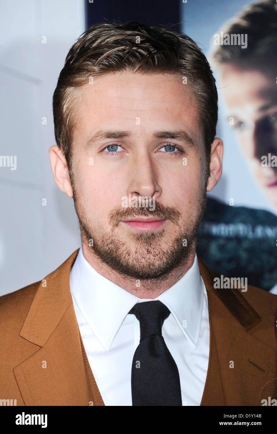 Schauspieler Ryan Gosling kommt bei der Filmpremiere für "Gangster Squad" in das Chinese Theatre in Hollywood, USA 7. Januar 2013 Stockfoto