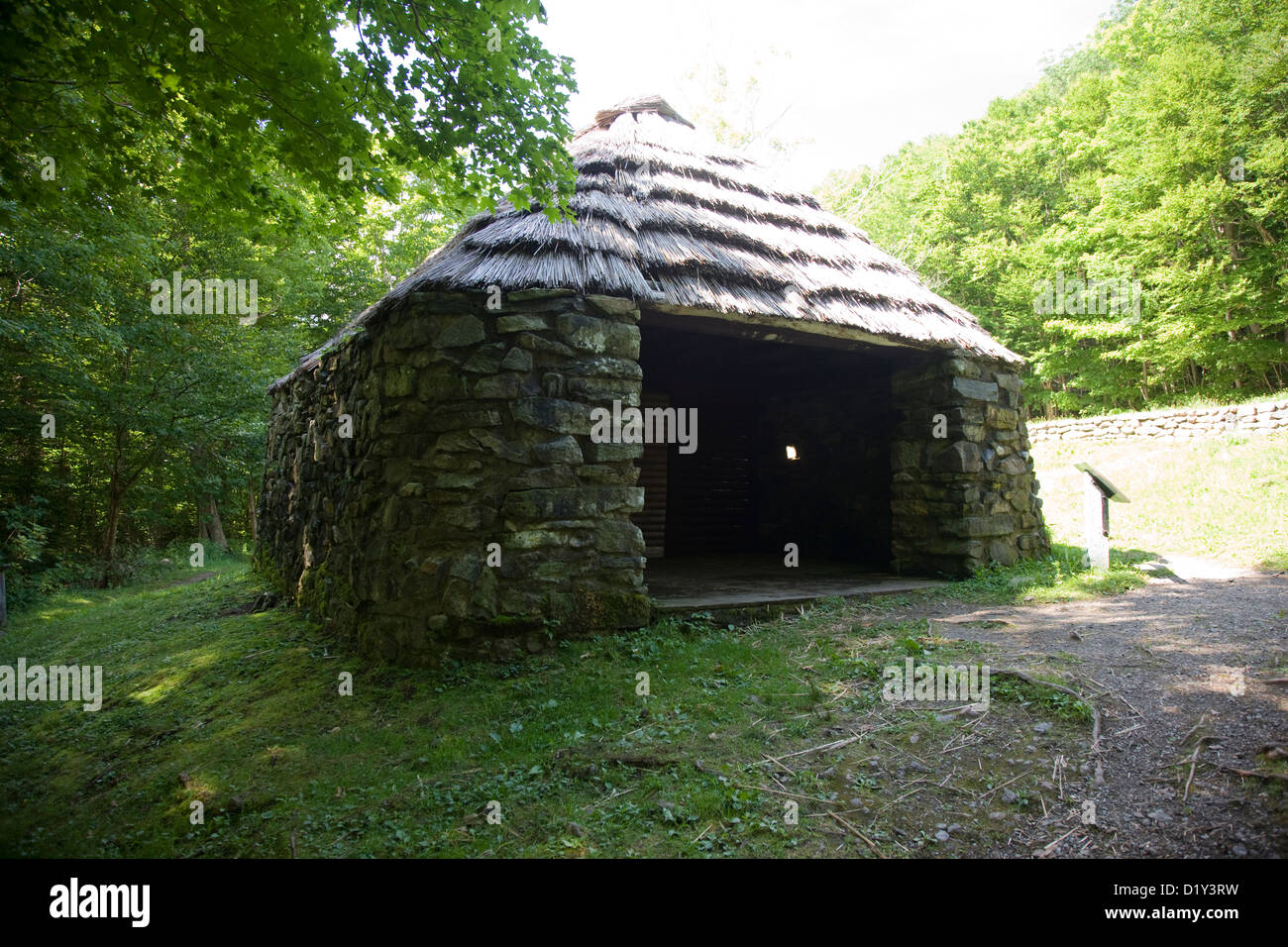 Schäferhütte im Wald, Cape Breton, Nova Scotia Stockfoto