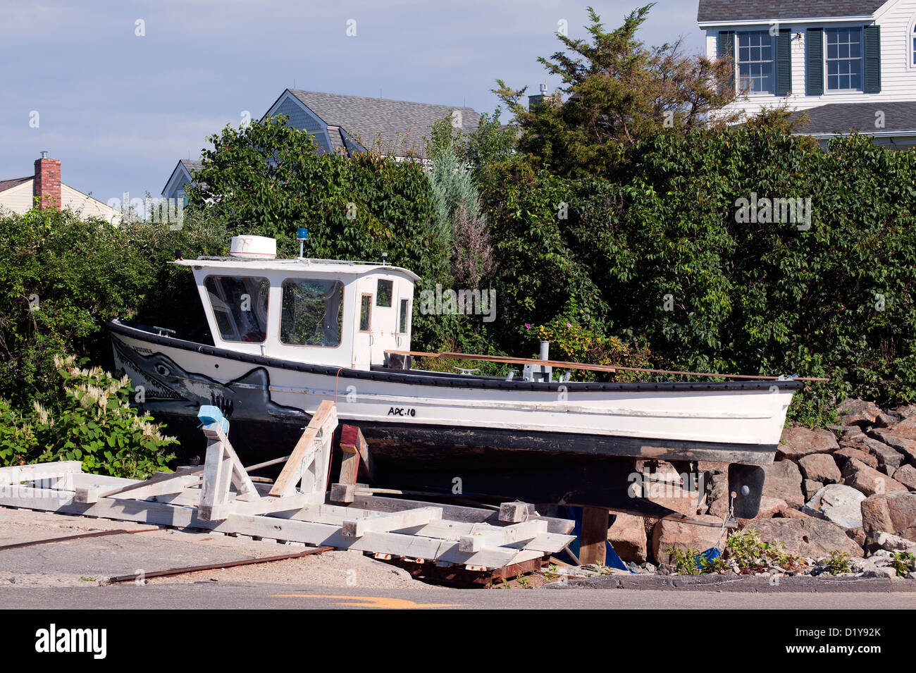 Angelboot/Fischerboot im Trockendock. Perkins Cove, Ogunquit, Maine. Stockfoto