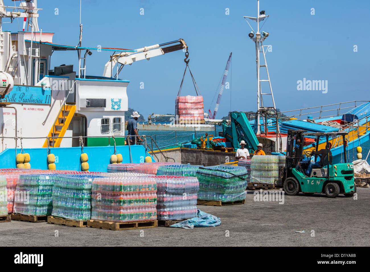 Entladung Softdrinks in Victoria, Mahé, Seychellen Stockfoto
