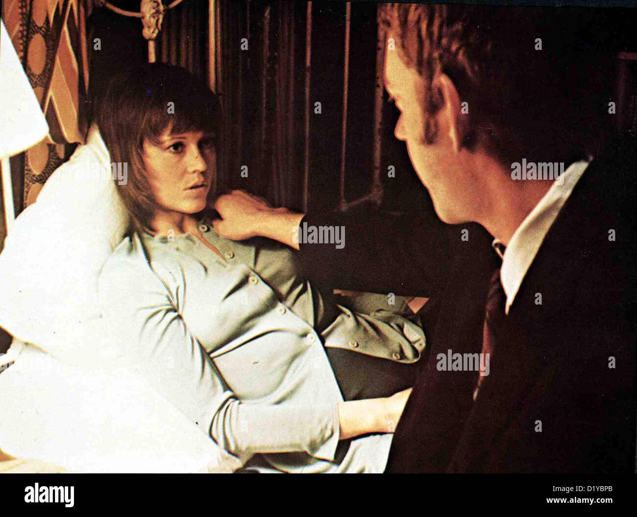 Klute Klute Jane Fonda, Donald Sutherland Waehrend Ihrer Ermittlungen Kommen Sitsch Klute (Donald Sutherland) Und Bree (Jane Stockfoto
