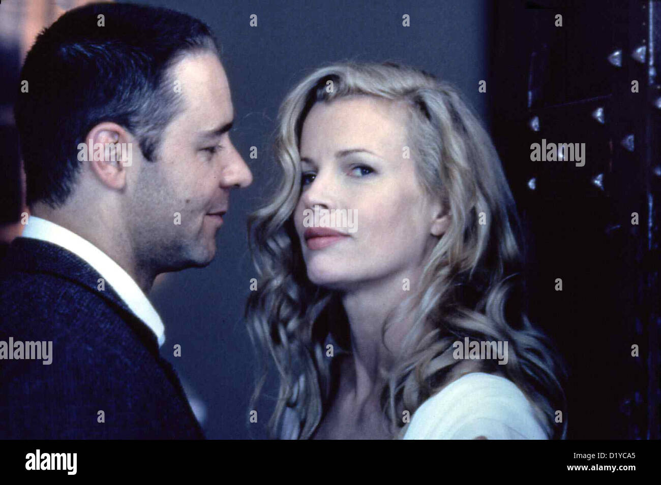 L A Vertraulich L A Vertraulich Russell Crowe Kim Basinger Bud White Russell Crowe Lynn Bracken Kim Basinger Stockfotografie Alamy