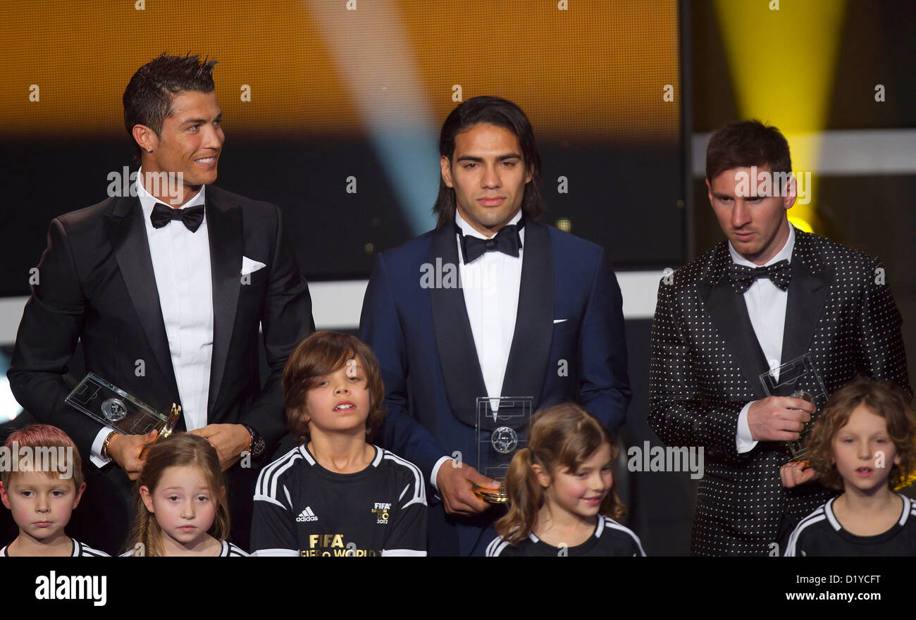 Radamel Falcao, Cristiano Ronaldo und Lionel Messi, während FIFA Ballon d ' or Gala 2012 im Kongresshaus am 7. Januar 2013 in Zürich, Schweiz. Foto: S.Lau Stockfoto