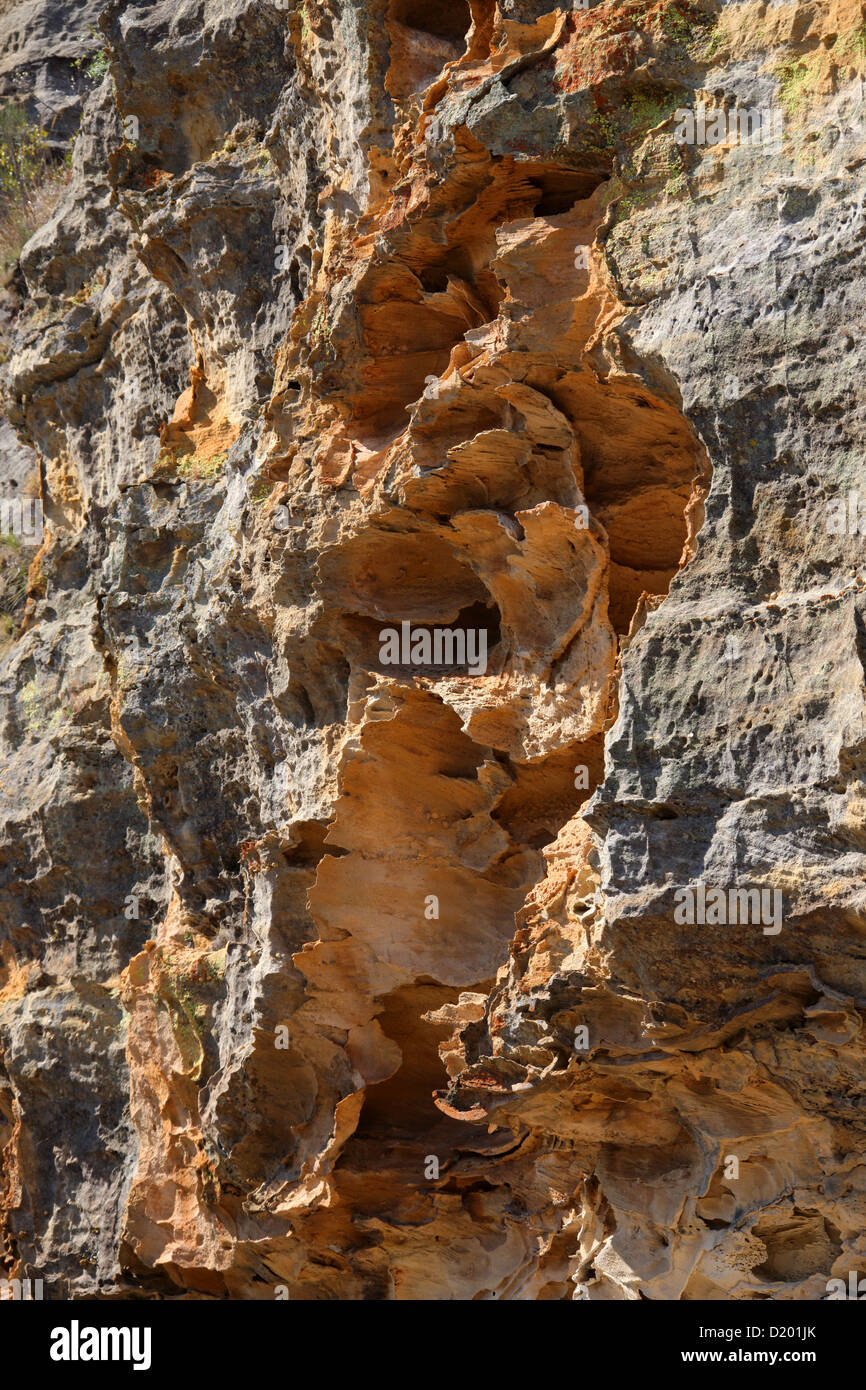 Wind geformten Felsen, Isalo Nationalpark, Madagaskar, Afrika. Stockfoto
