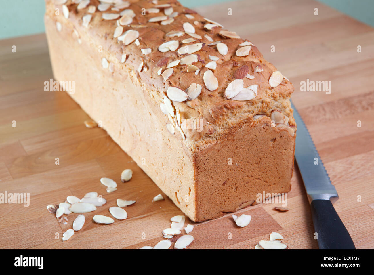 Frisch gebackenen Laib Mandel glutenfreies Brot Stockfoto