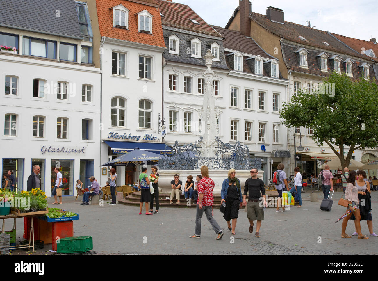 St. Johann Marketplace mit Brunnen, Saarbrücken, Saarland, Deutschland, Europa Stockfoto