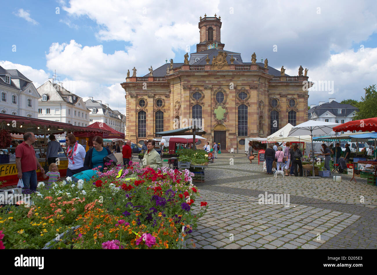 Elegantes Markt De Saarbrucken Fotos