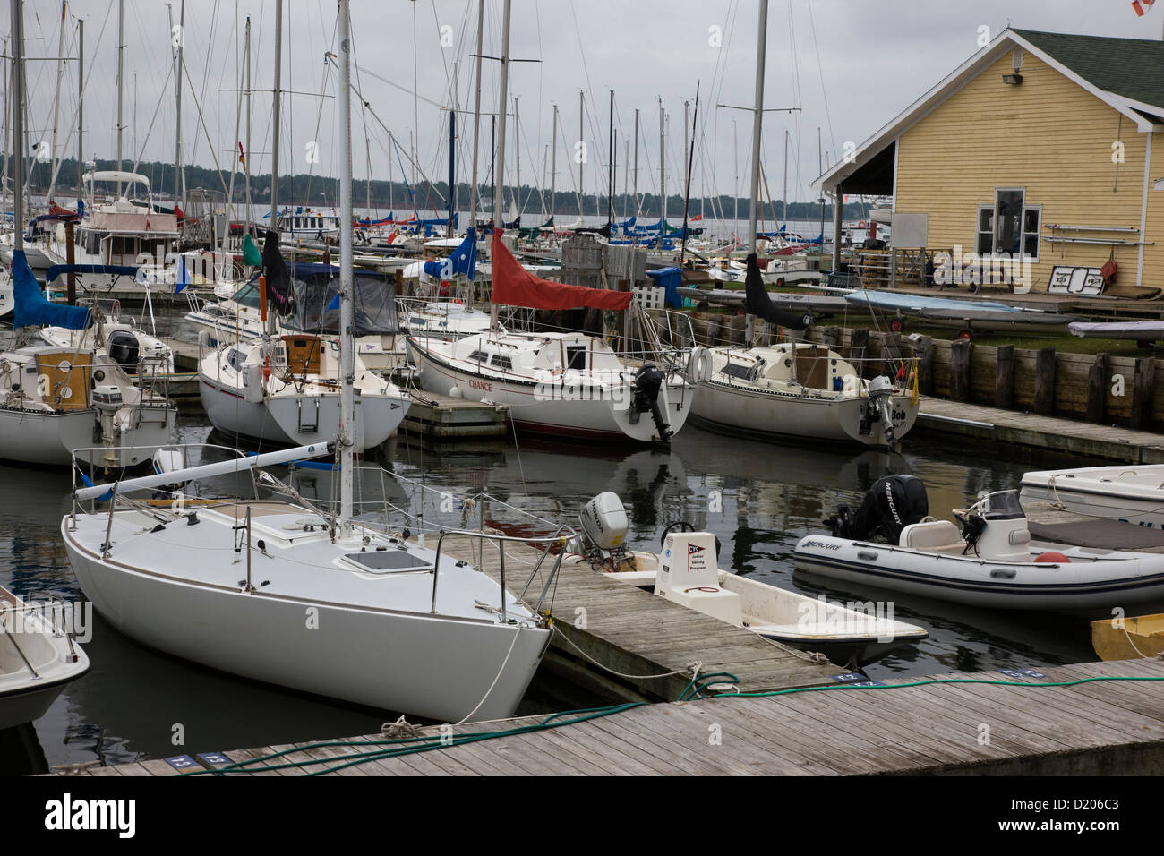 Boote und Yachten in der Marina in Charlottetown, Hauptstadt von Prince Edward Island, Canada Stockfoto