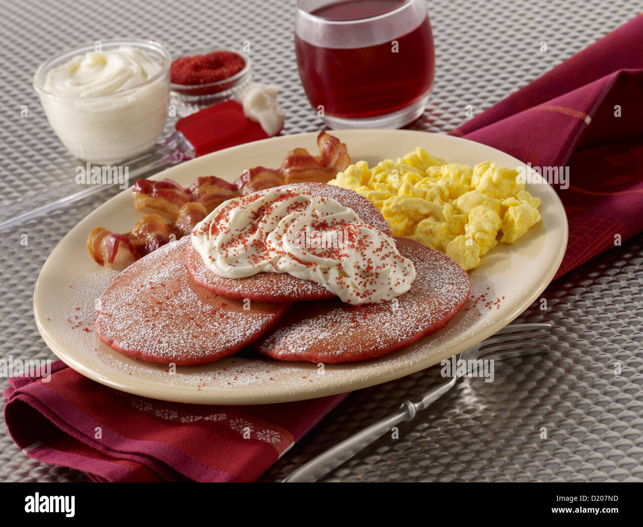 Roter samt-Pfannkuchen Stockfoto