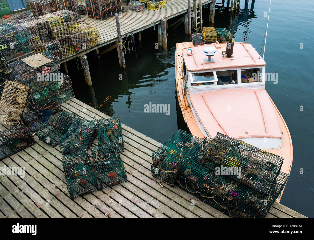 Hummer-Boot im Dock, Bernard, Maine, USA Stockfoto