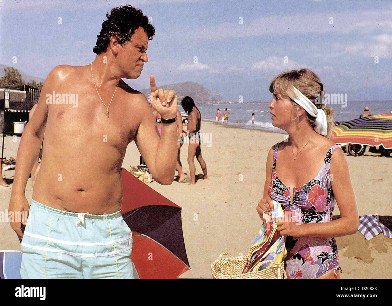 Man Spricht Deutsh Mann Spricht Deutsh Gerhard Polt, Gisela Schneeberger sterben Abreise Steht Fuer Erwin Loeffler (Gerhard Polt) Stockfoto