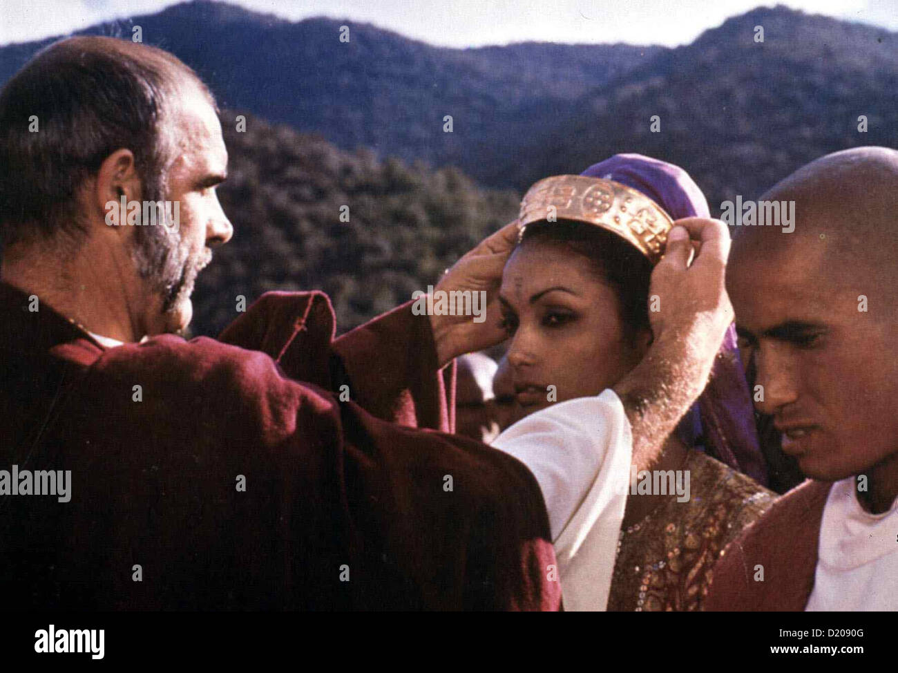 Der Mann, Der König Sein Wollte Mann, der König sein würde, Sean Connery, Shakira Caine Seine Fotoarbeit Roxanne (Shakira Caine) Stockfoto