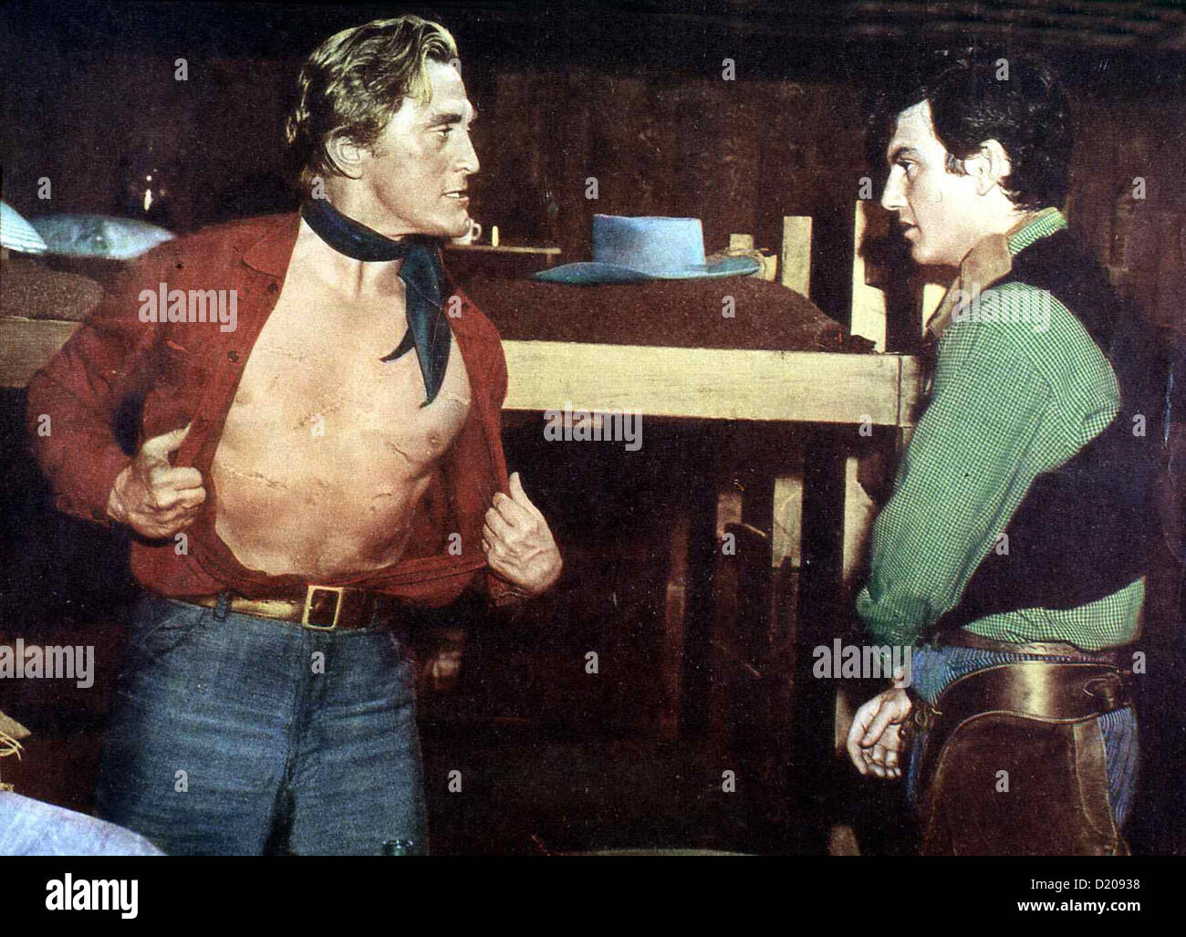 Mit Stahlharter Faust Mann ohne Stern Dempsey (Kirk Douglas), Jeff (William Campbell) *** lokalen Caption *** 1955-- Stockfoto