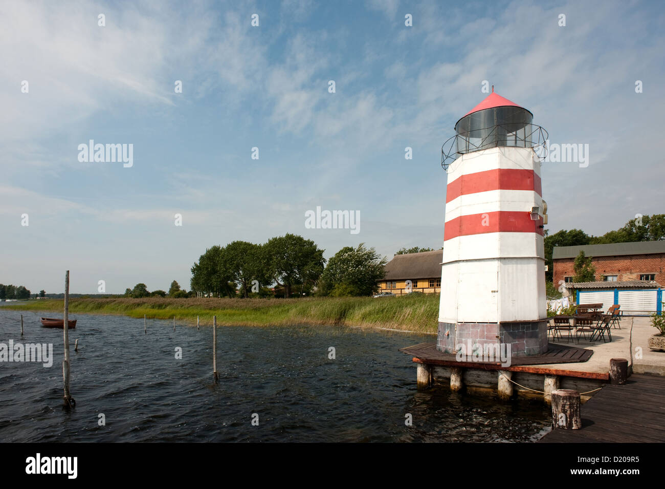 Waase, Rügen, Deutschland, der Hafen von Waase mit Leuchtturm Stockfoto