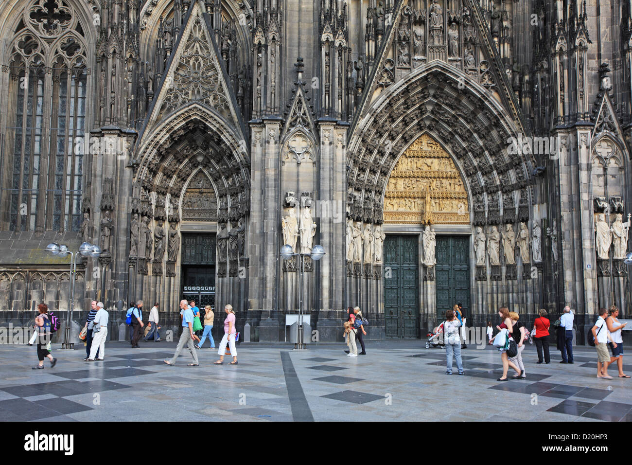 Deutschland, Nordrhein-Westfalen, Köln, Dom, Ansicht von vorne Stockfoto