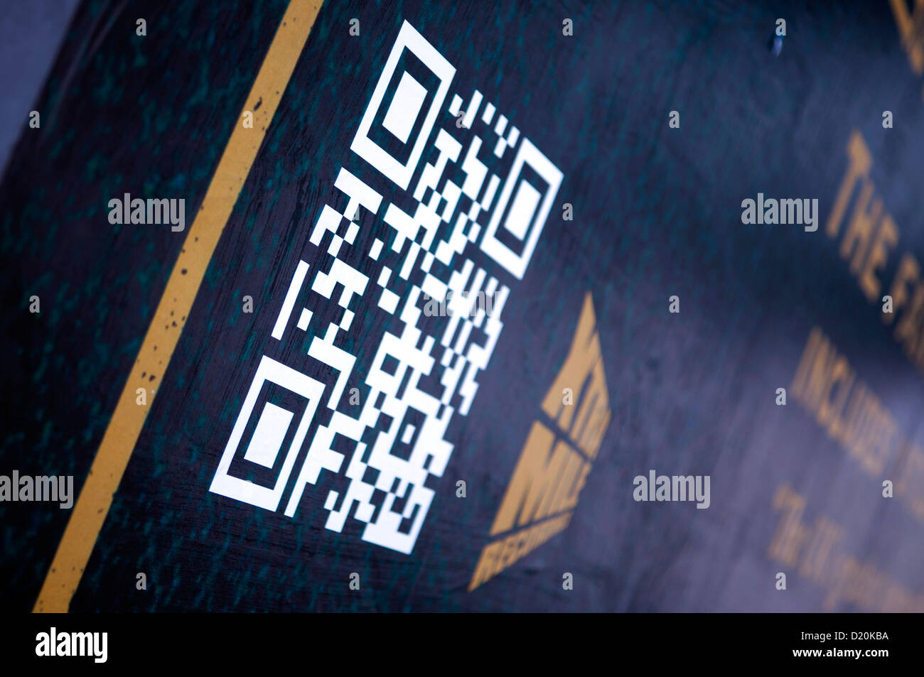 Ein Quick-Response-Code oder QR-Code, eine Art Matrix Barcode verwendet in der Automobil-Industrie und Verbraucher Werbung Stockfoto