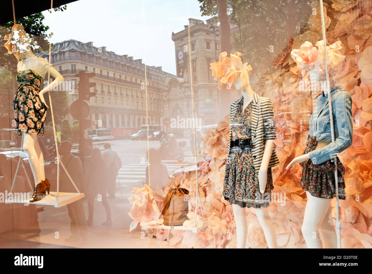 Schaufenster des Kaufhauses Galeries Lafayette Paris, Frankreich, Europa Stockfoto