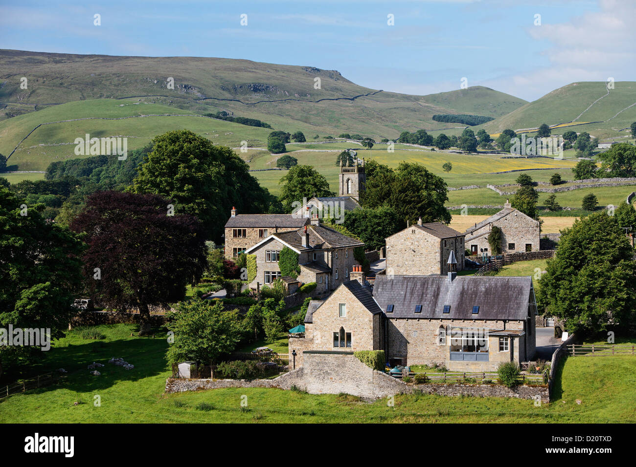Häuser am idyllischen Hügellandschaft, Hebden, Yorkshire Dales National Park, Yorkshire Dales, Yorkshire, England, Großbritannien, Eu Stockfoto
