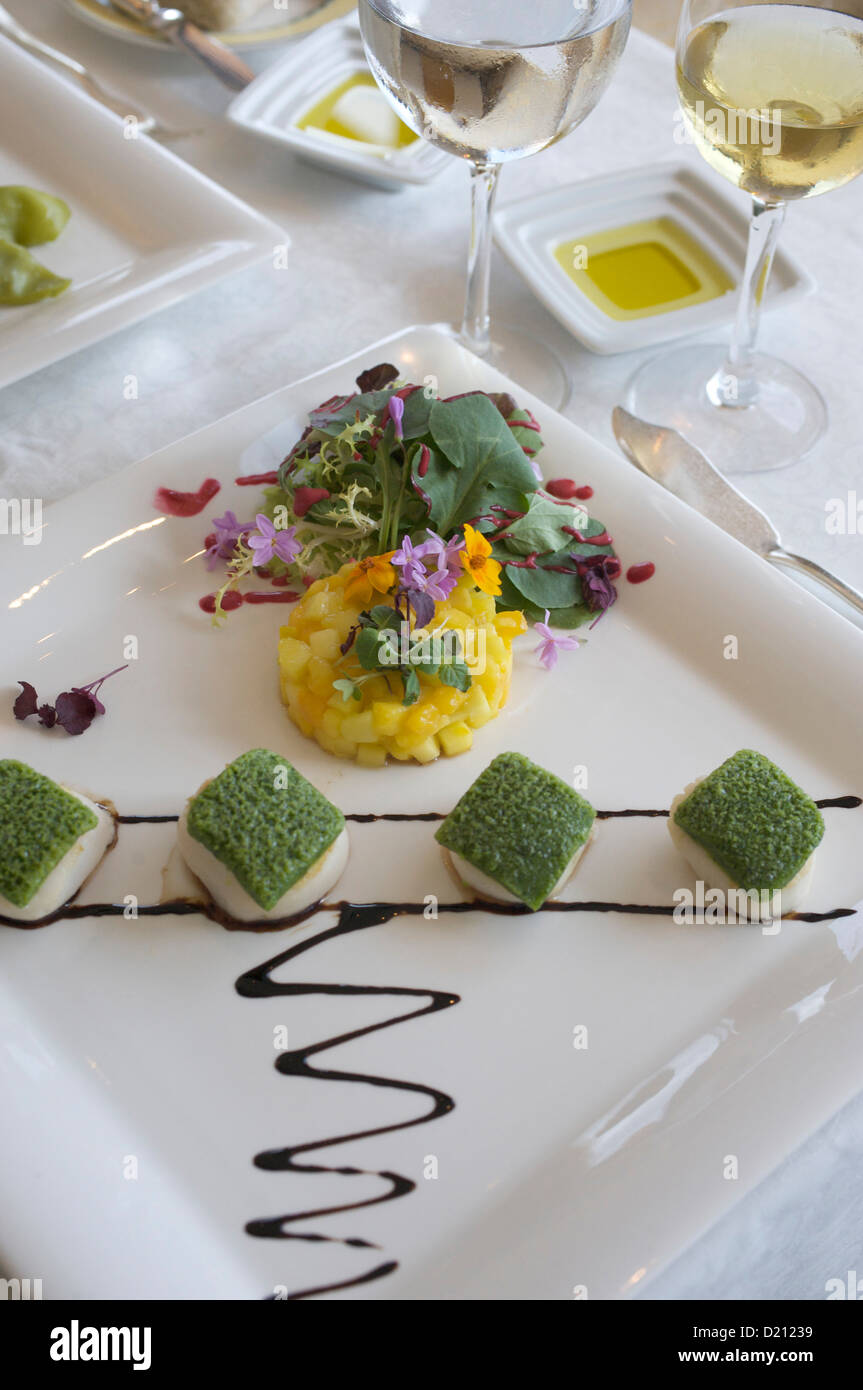 Dood am gedeckten Tisch im Restaurant des fünf-Sterne-Hotel serviert, Quinta do Lago, Algarve, Portugal, Europa Stockfoto