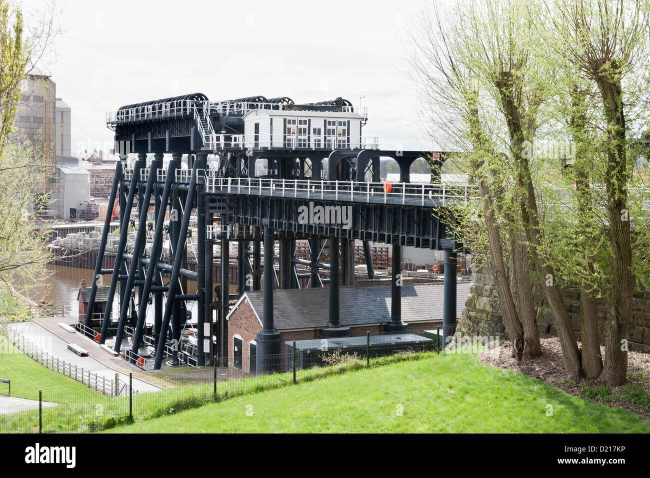 Das Schiffshebewerk Anderton in Cheshire, Großbritannien am Trent Mersey Kanal Stockfoto