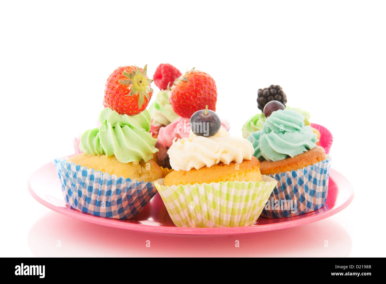 Sortiment Obst Muffins isoliert auf weißem Hintergrund Stockfoto