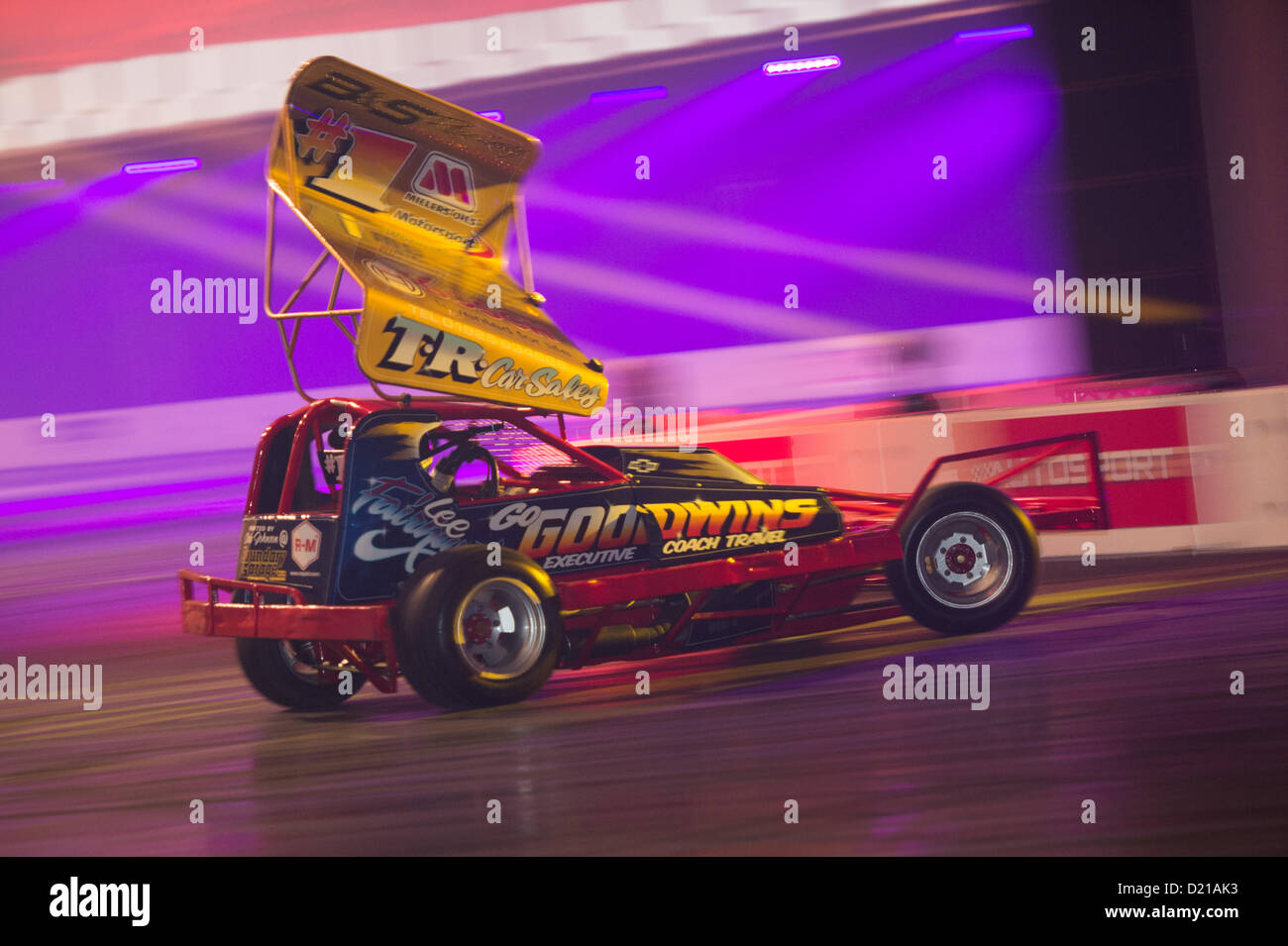 BriSCA F1 Stock-Car 2012 World Champion Lee Fairhurst Rennen während der Live-Action-Arena-Show auf der Autosport International 2013 - NEC Stockfoto