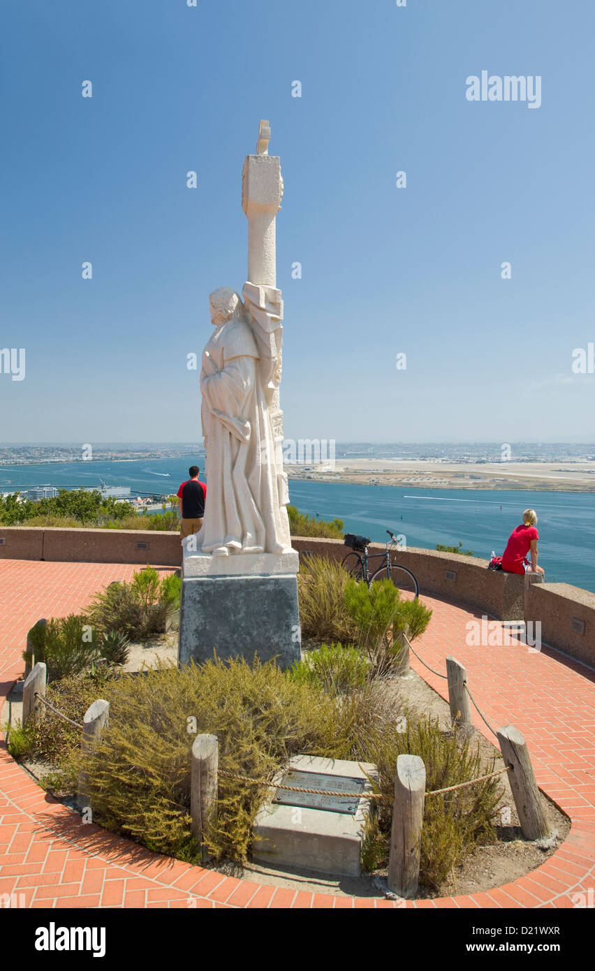JUAN RODRIGUEZ CABRILLO STATUE (©ALVARO DE BREE 1939) CABRILLO NATIONAL MONUMENT POINT LOMA SAN DIEGO CALIFORNIA USA Stockfoto JUAN RODRIGUEZ CABRILLO STATUE (©ALVARO DE BREE 1939) CABRILLO NATIONAL MONUMENT POINT LOMA SAN DIEGO CALIFORNIA USA Stockfoto