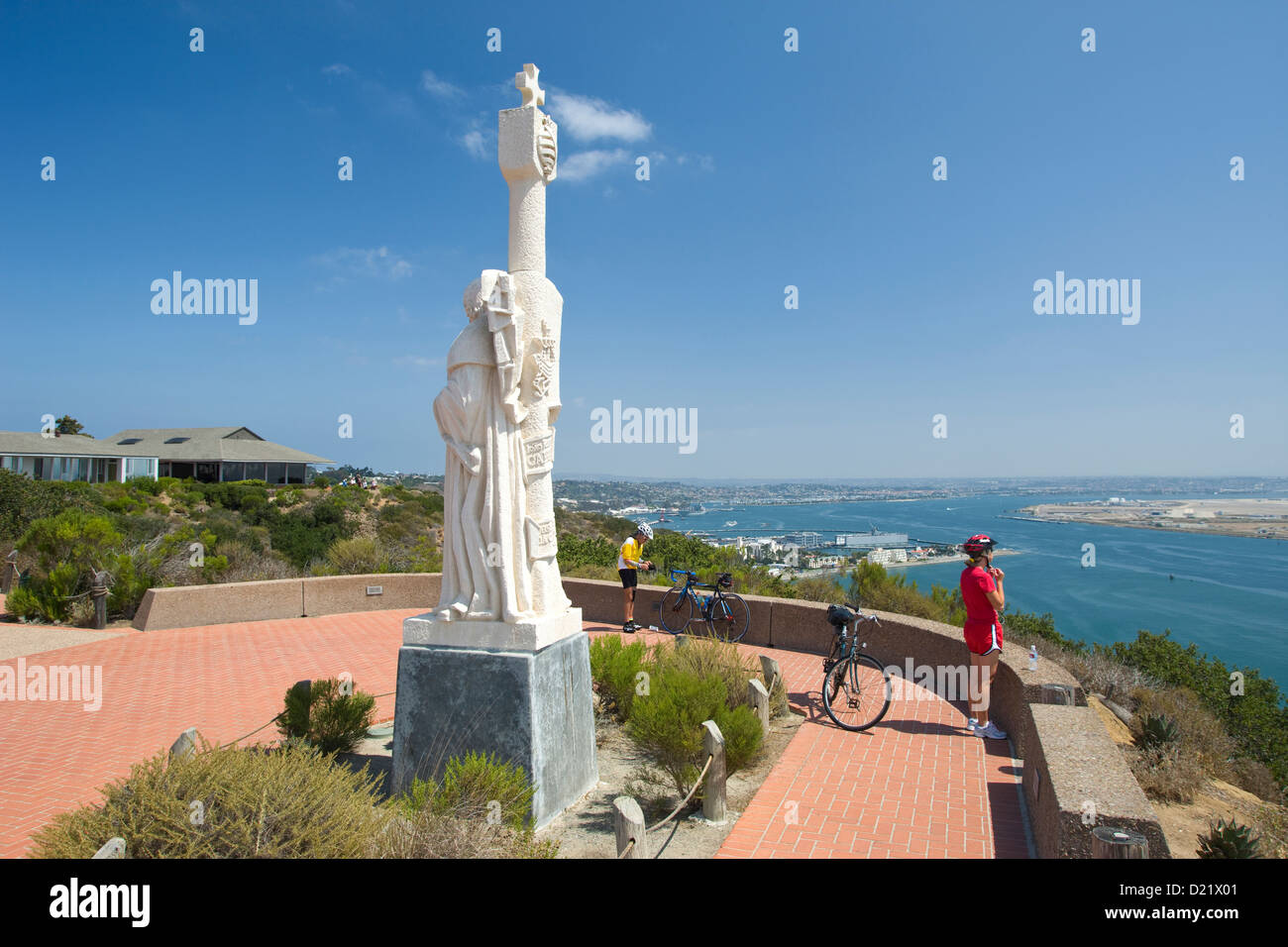 JUAN RODRIGUEZ CABRILLO STATUE (©ALVARO DE BREE 1939) CABRILLO NATIONAL MONUMENT POINT LOMA SAN DIEGO CALIFORNIA USA Stockfoto JUAN RODRIGUEZ CABRILLO STATUE (©ALVARO DE BREE 1939) CABRILLO NATIONAL MONUMENT POINT LOMA SAN DIEGO CALIFORNIA USA Stockfoto