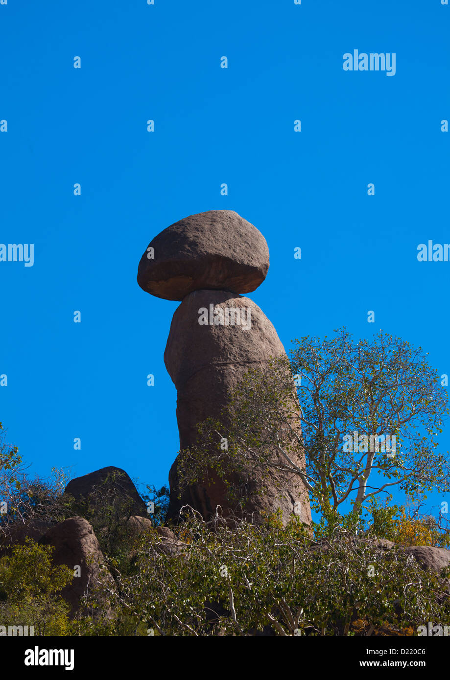 Phallischen Felsen in das Tal der Wunder, Babile, Äthiopien Stockfoto