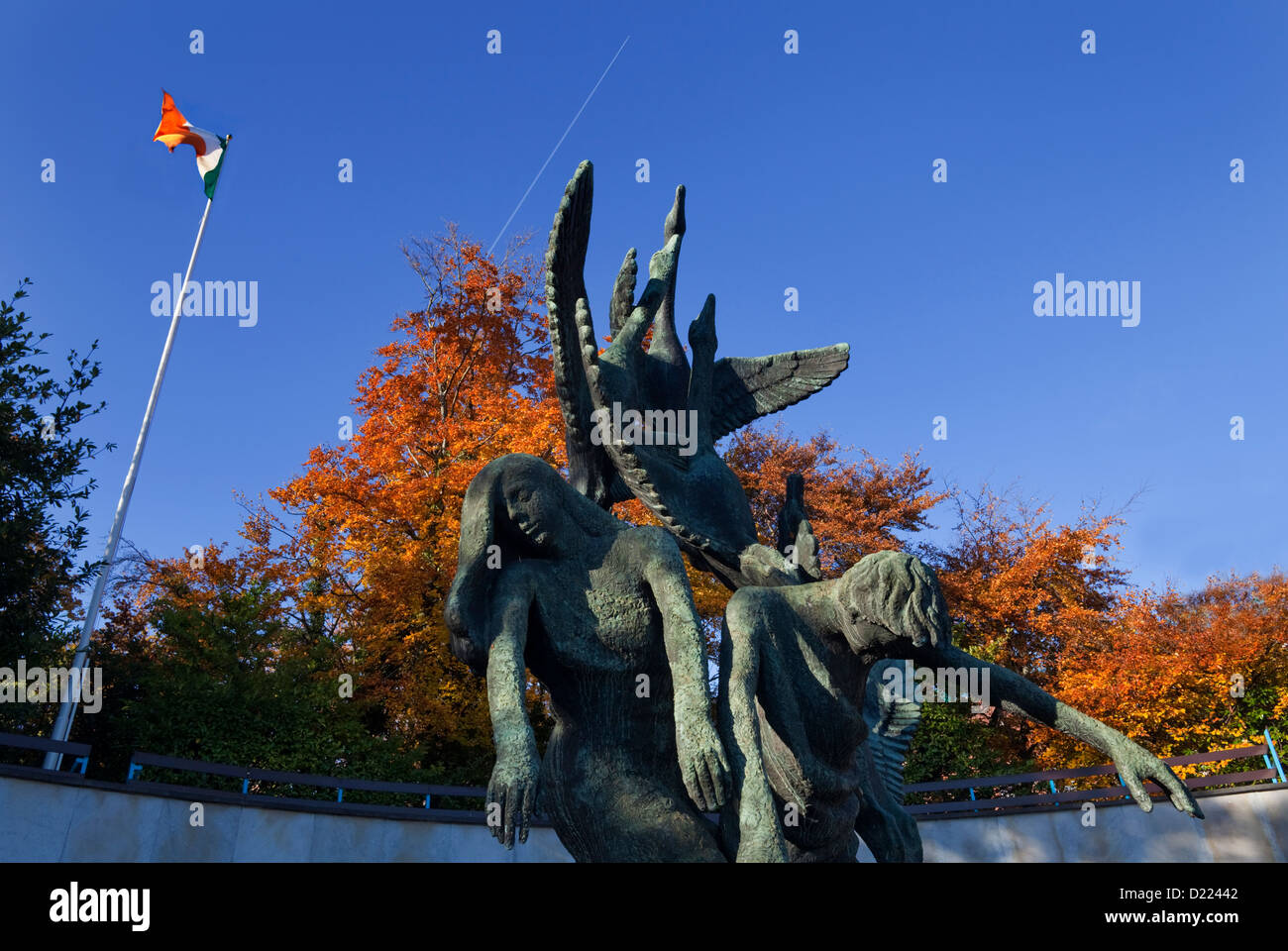 Skulptur der Kinder von Lir von Oisín Kelly, Garden of Remembrance, Parnell Square, Dublin City, Irland Stockfoto