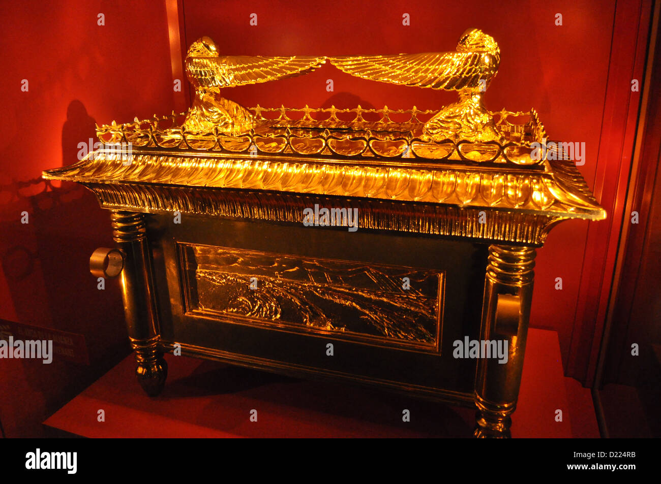 Valencia, Spanien: Dauerausstellung "Indiana Jones" im Museo de Las Ciencias Príncipe Felipe, bei CAC Stockfoto Valencia, Spanien: Dauerausstellung "Indiana Jones" im Museo de Las Ciencias Príncipe Felipe, bei CAC Stockfoto