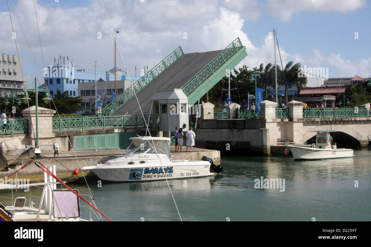 Chamberlain Brücke, Bridgetown, Barbados. Halb offen, ausgelöst wird. Stockfoto