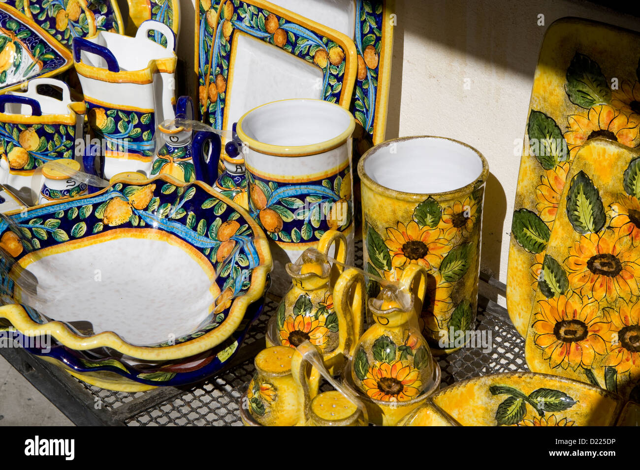 Taormina: Souvenirs zum Verkauf adj Teatro Greco Stockfoto