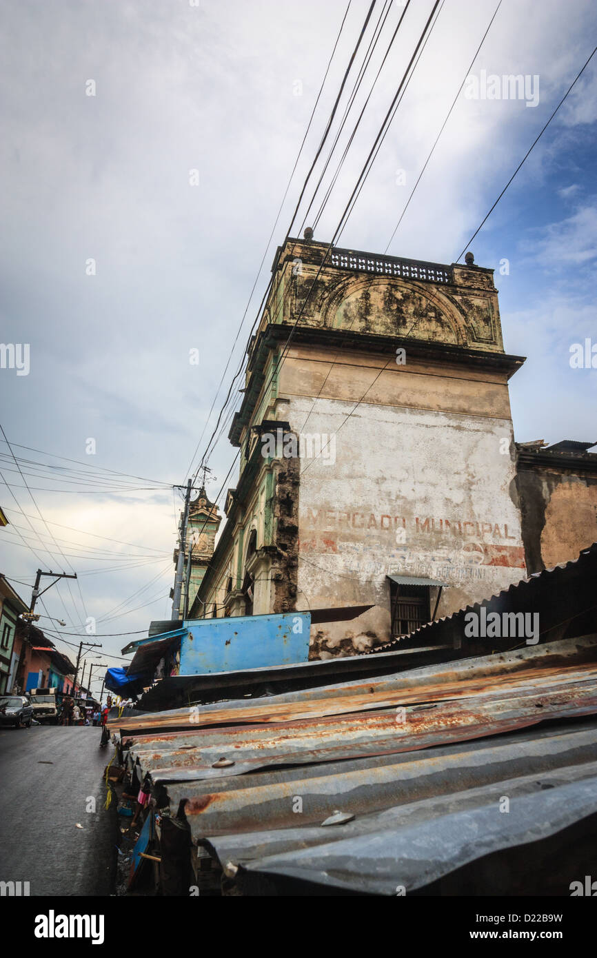 Blick auf Straße in der Nähe von dem Markt in Granada Nicaragua Stockfoto