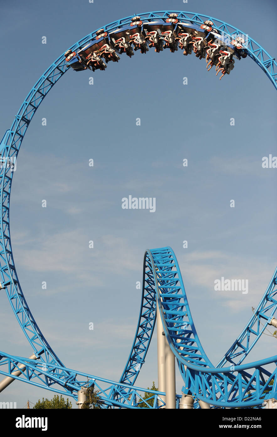 Rust, Deutschland, das blaue Feuer Mega Coaster im Europa-Park Rust Stockfoto