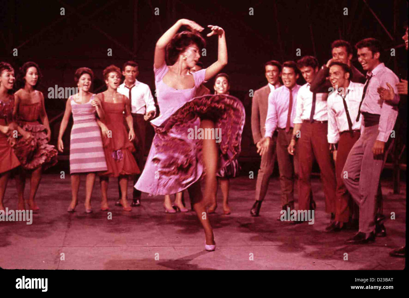 West Side Story West Side Story Anita (Rita Moreno, m) in Szene *** lokalen  Caption *** 1961 Stockfotografie - Alamy