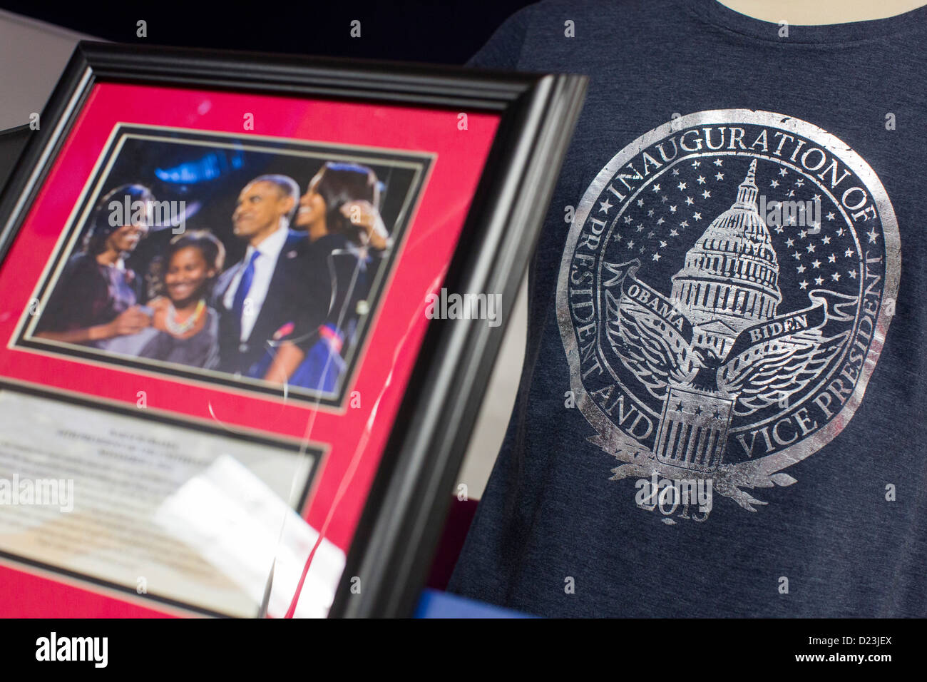 Offizielle merchandise für die 2013 Amtseinführung von Präsident Barack Obama und Vize-Präsident Joe Biden. Stockfoto