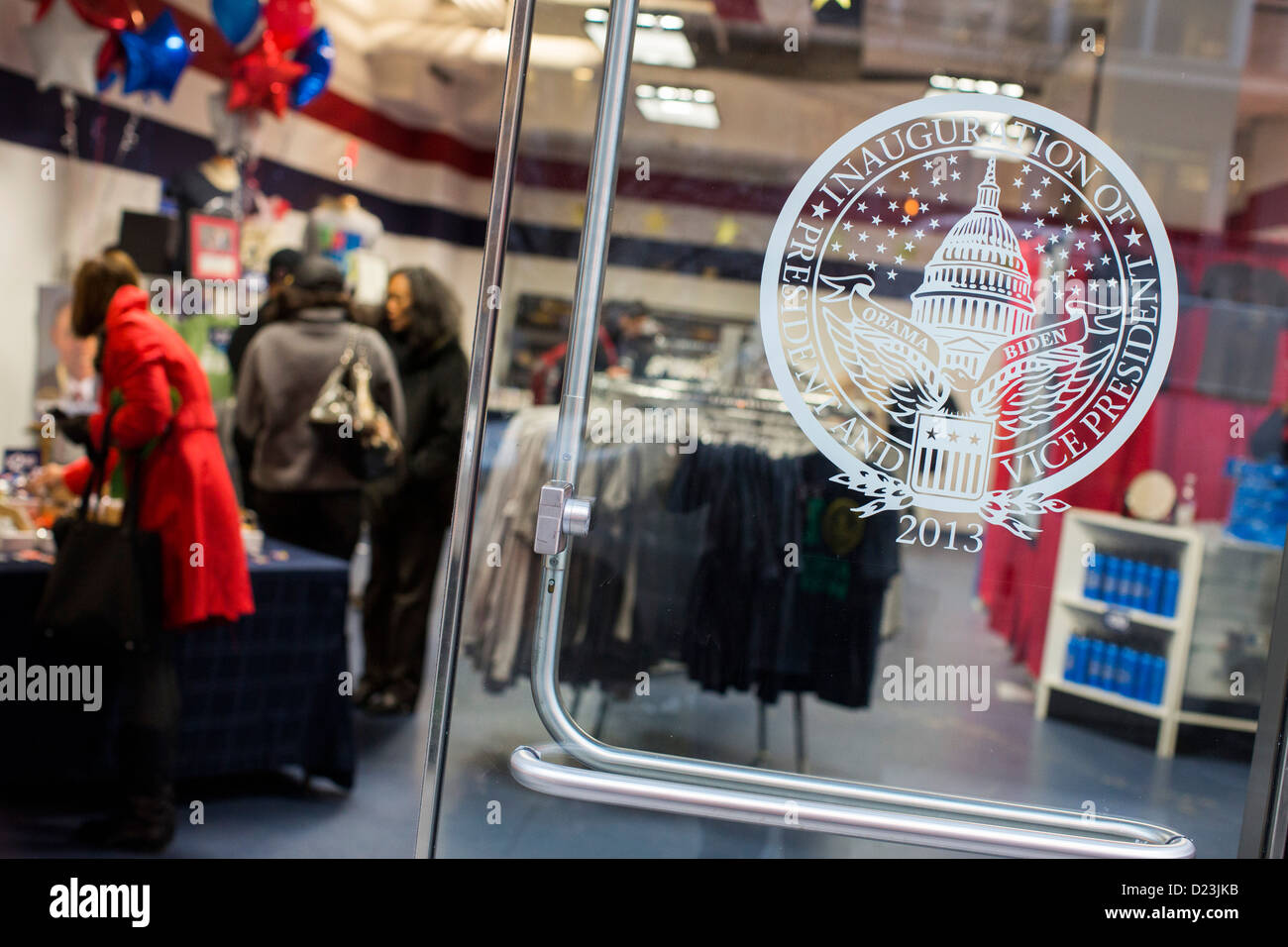 Offizielle merchandise für die 2013 Amtseinführung von Präsident Barack Obama und Vize-Präsident Joe Biden. Stockfoto