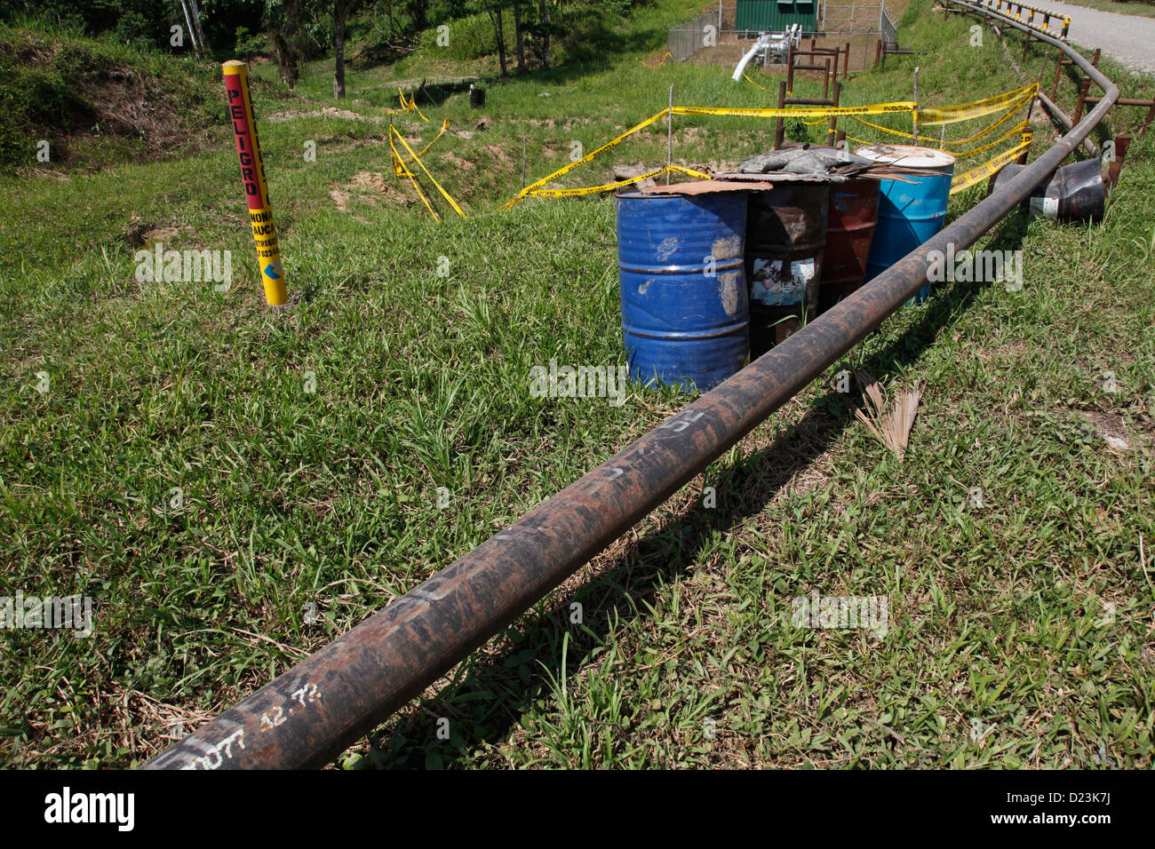 Multinationalen Ölgesellschaft verursacht Verschmutzung im Yasuni Nationalpark, Amazonas, Ecuador Stockfoto